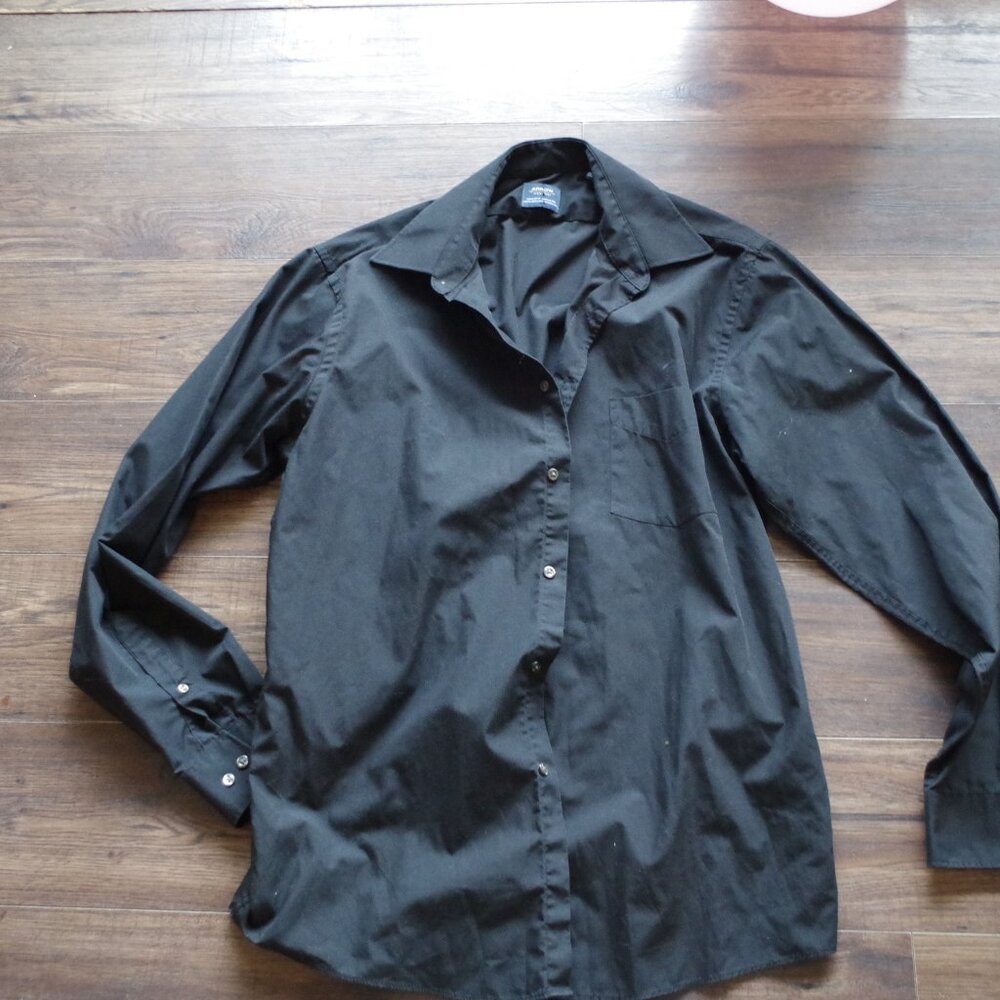 Black Arrow Men's Button Down Shirt